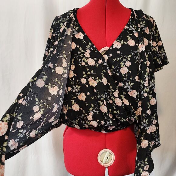 PAPAYA Black Wrap V Neck Floral Short Sleeve Blouse Size L - Picture 2 of 6